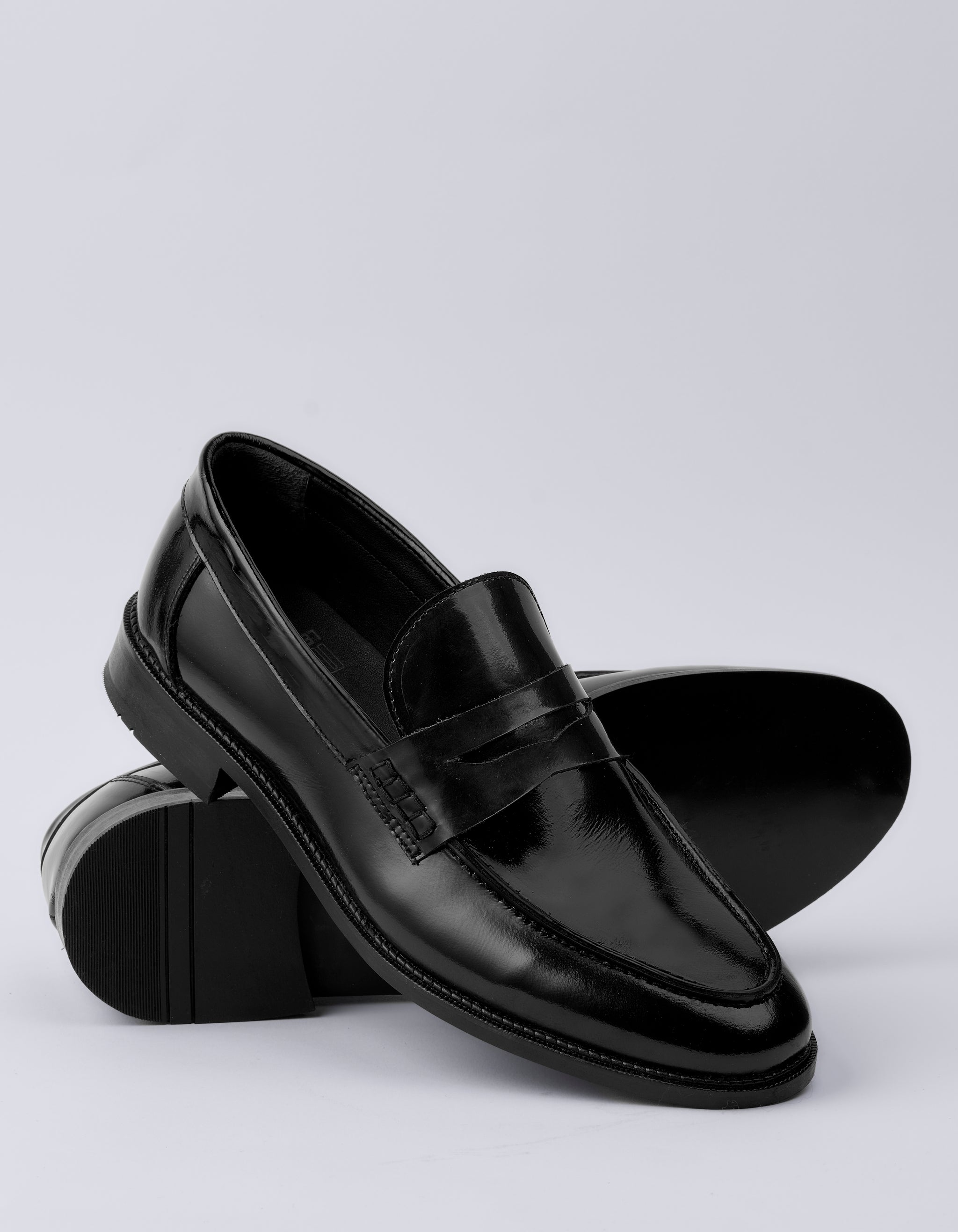 Velar Strap Mocassin