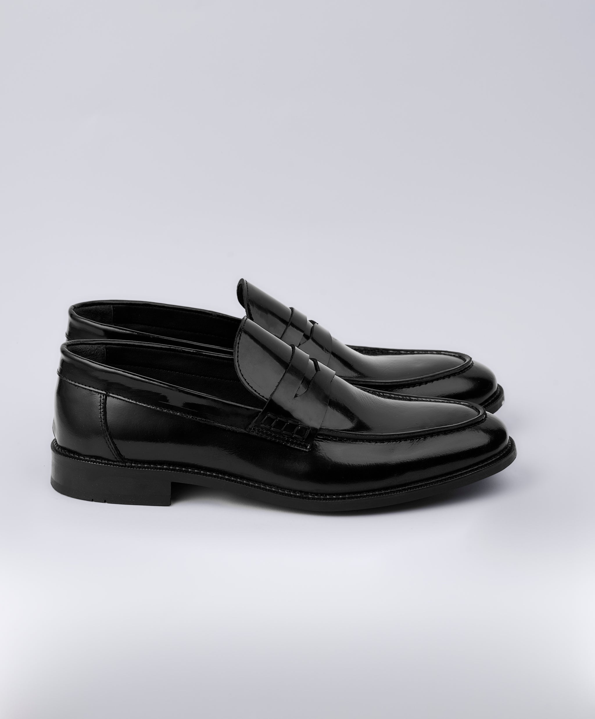 Velar Strap Mocassin