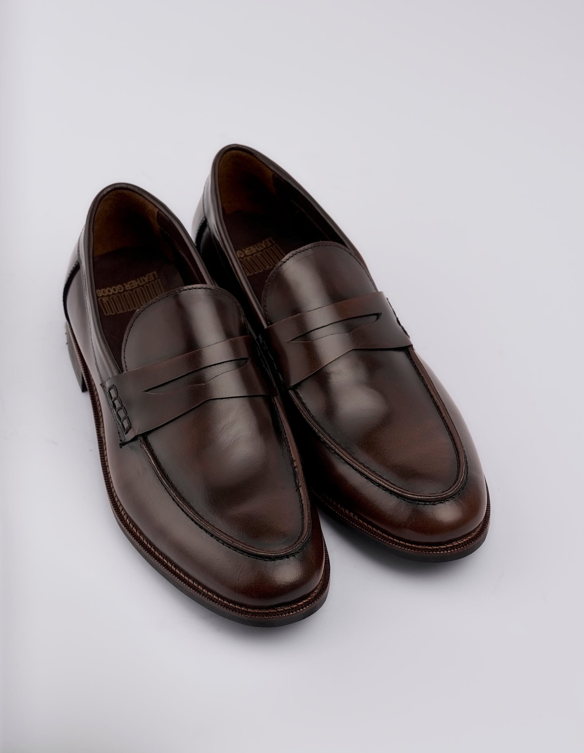 Velar Strap Mocassin