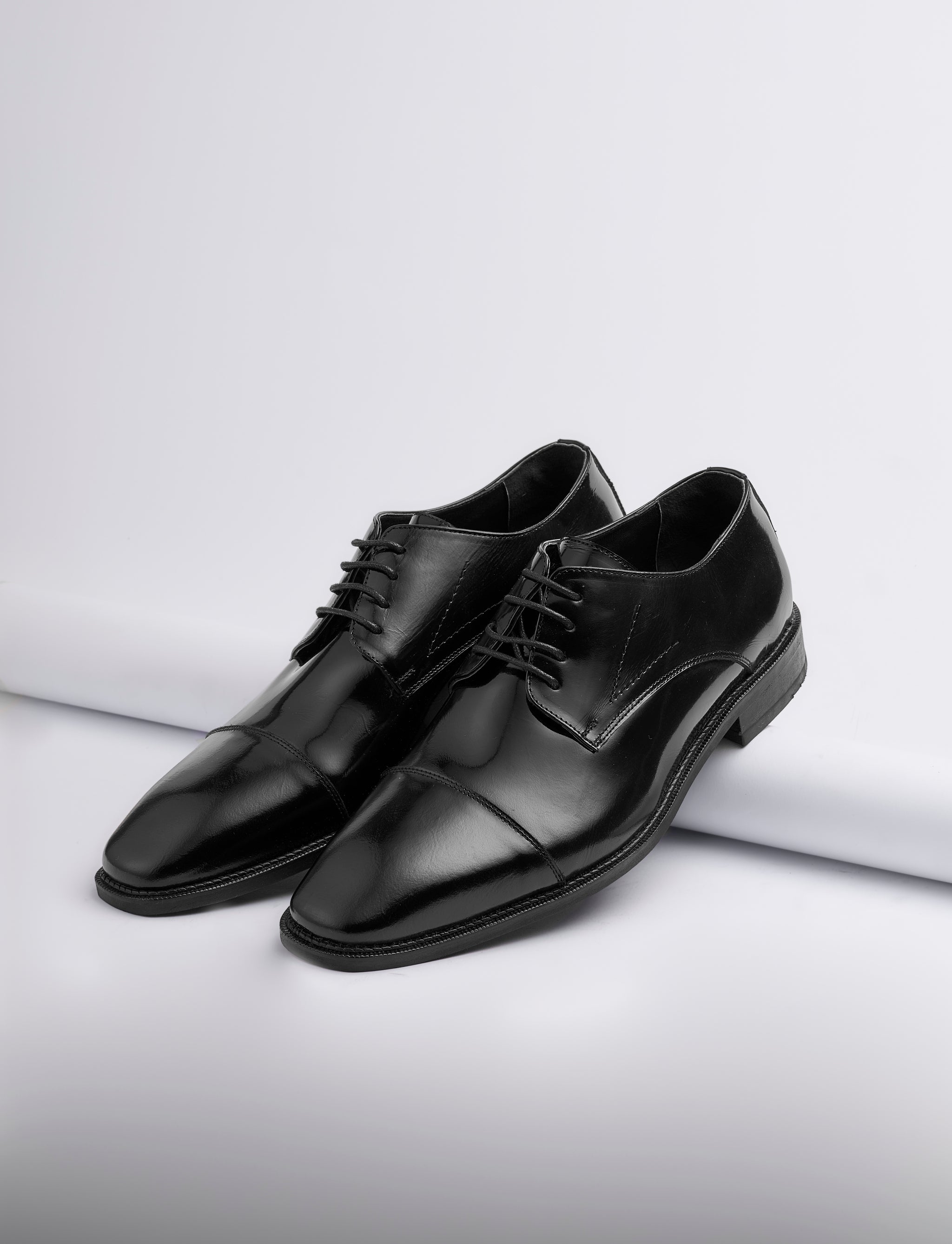 Metro Luxe Cap-Toe