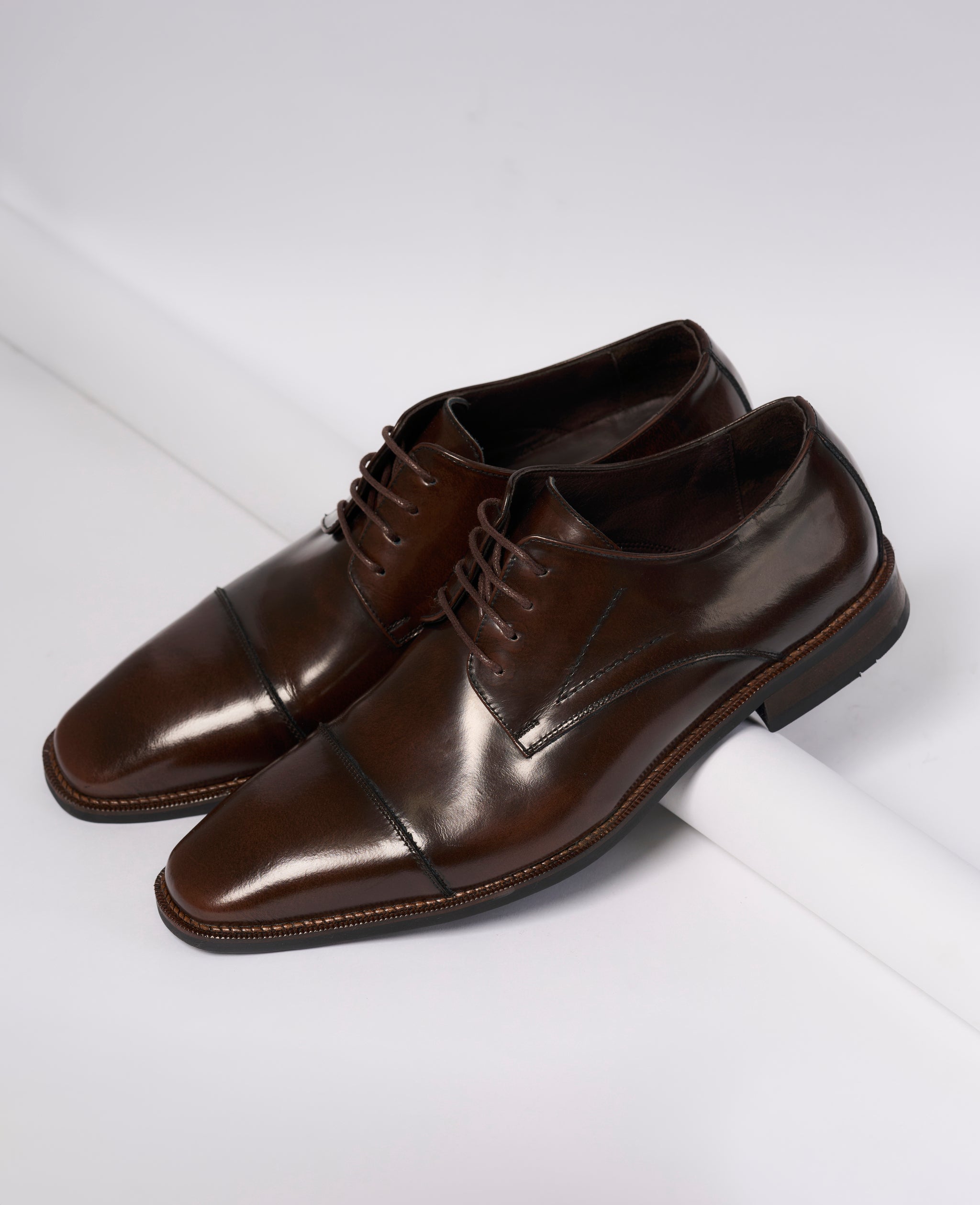 Metro Luxe Cap-Toe